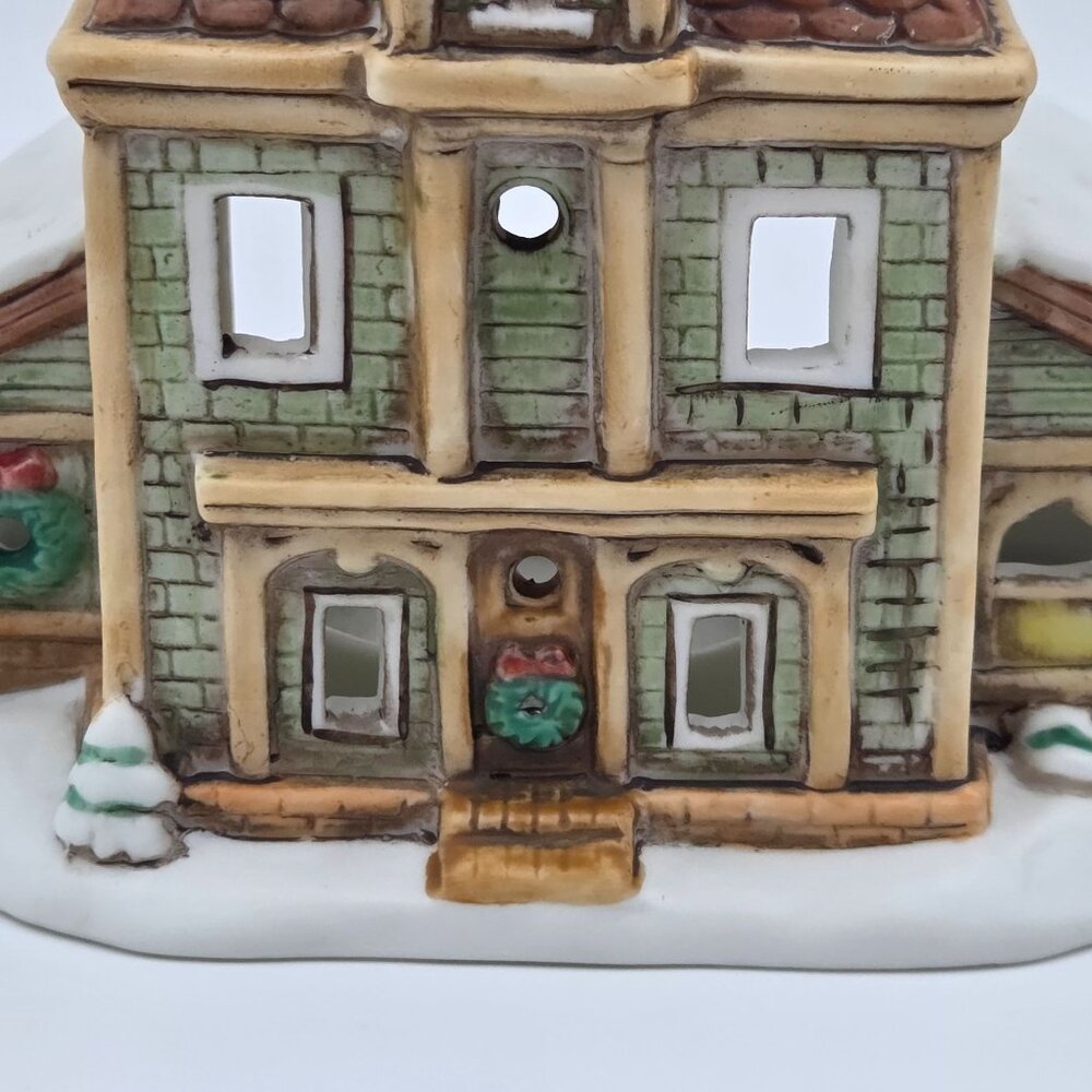 Lefton Colonial Village House Votive Candle Holder Designed by Byron Wood - Picture 12 of 15